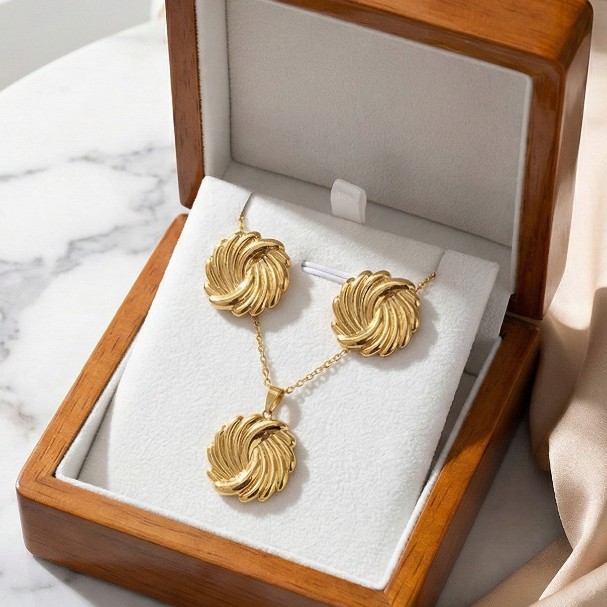 Golden Spiral Knot Set
