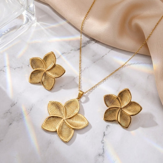 Golden Plumeria Bloom Set