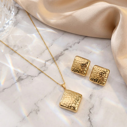 Golden Regal Square Set