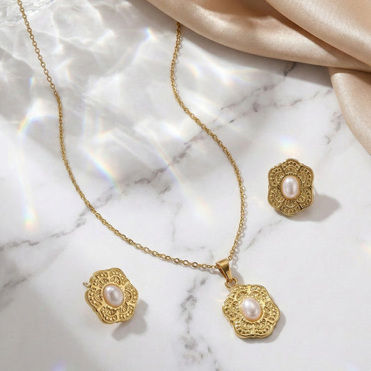 Regal Pearl Medallion Set