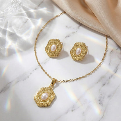 Regal Pearl Medallion Set