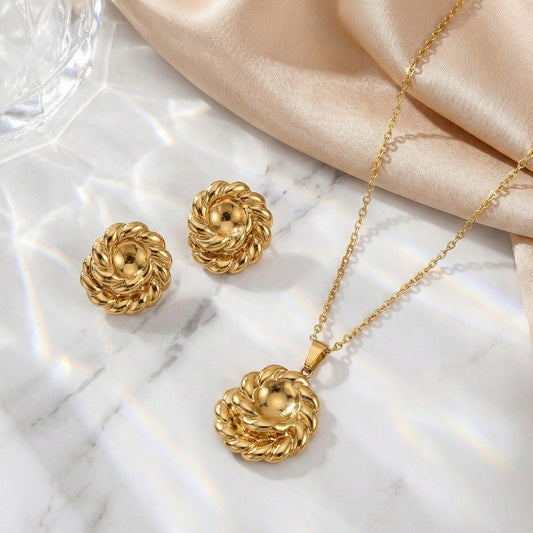 Regal Twist Gold Set