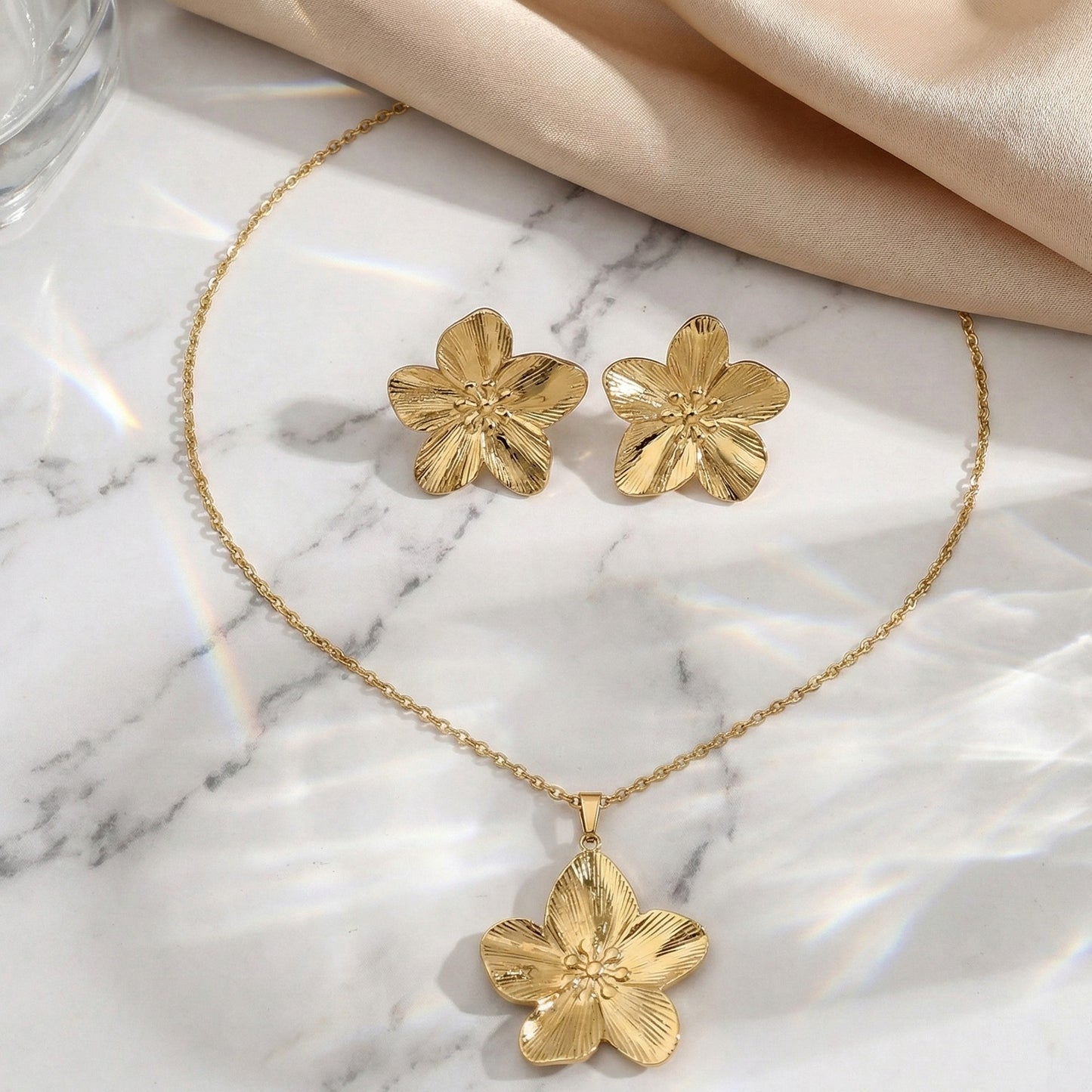 Aurora Bloom Gold Set