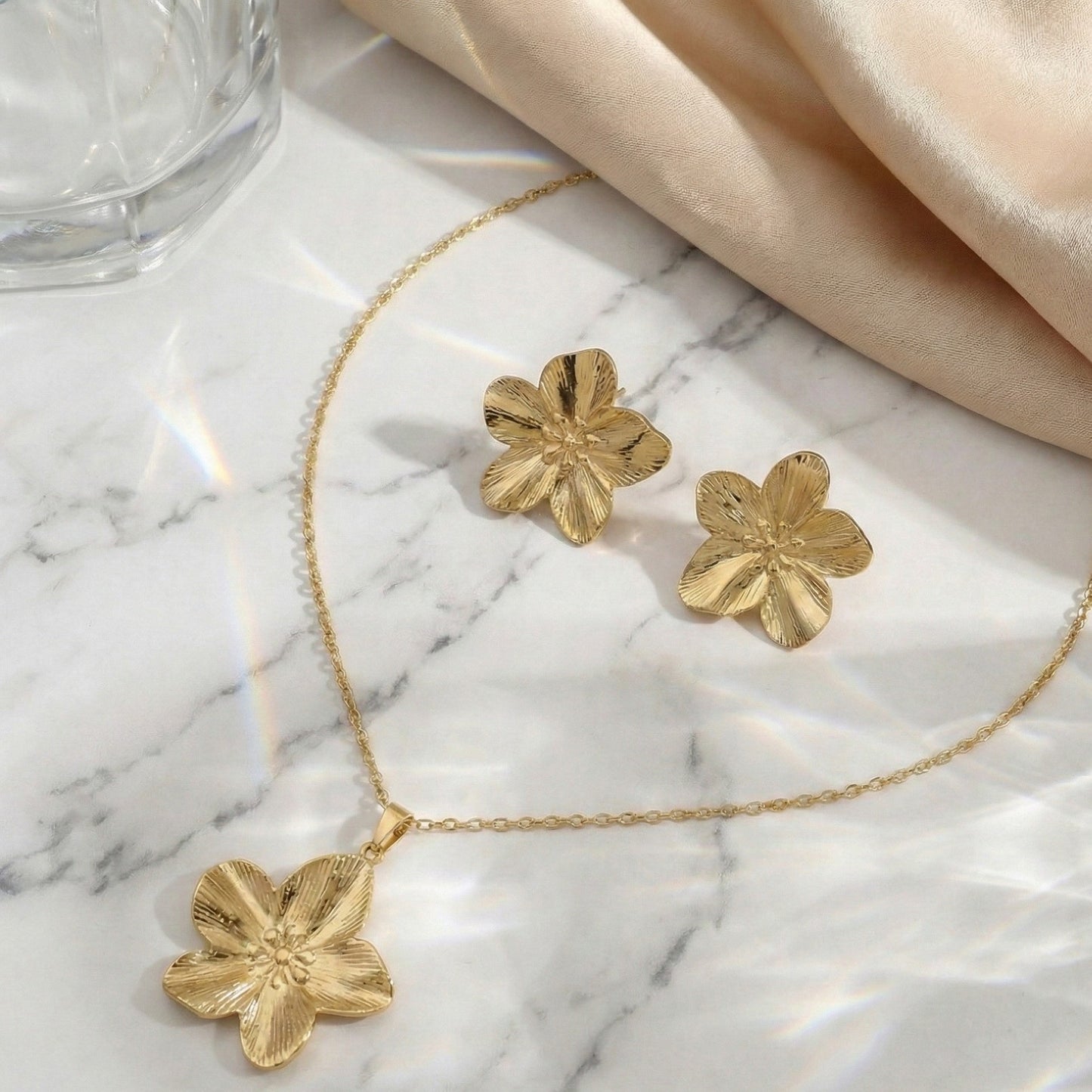 Aurora Bloom Gold Set