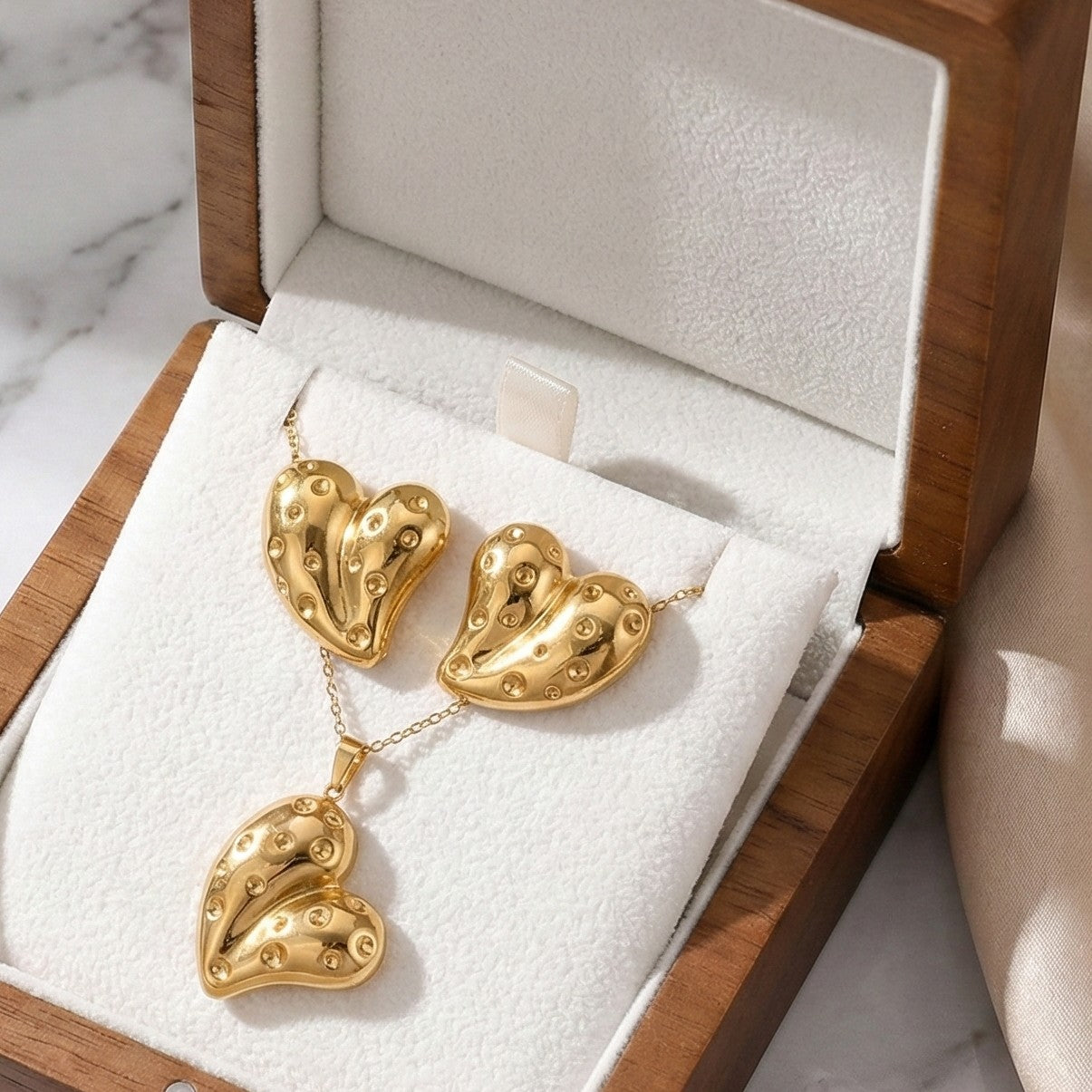 Golden Heart Gleam Set