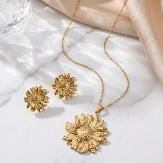 Radiant Petal Gold Set