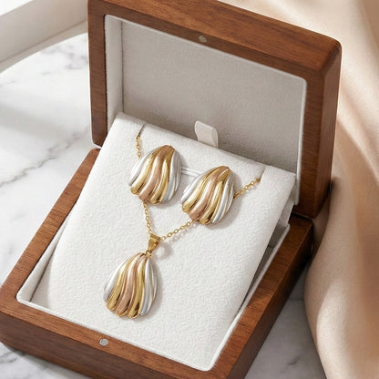 Trinity Shell Gold Set