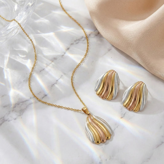 Trinity Shell Gold Set