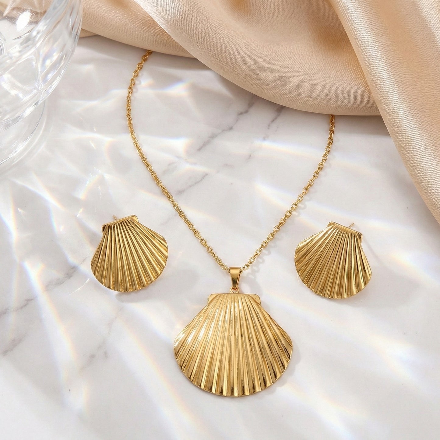 Golden Ocean Shell Set