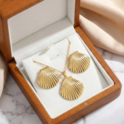 Golden Ocean Shell Set