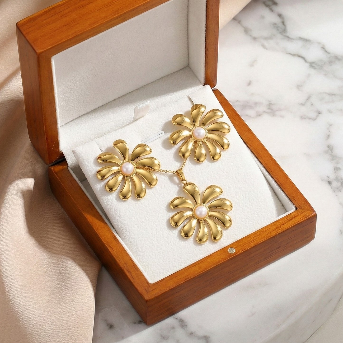 Royal Pearl Blossom Set