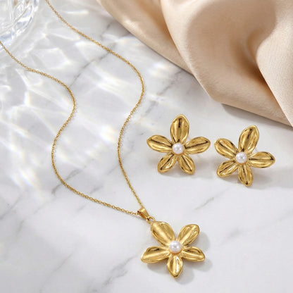 Pearl Daisy Glow Set