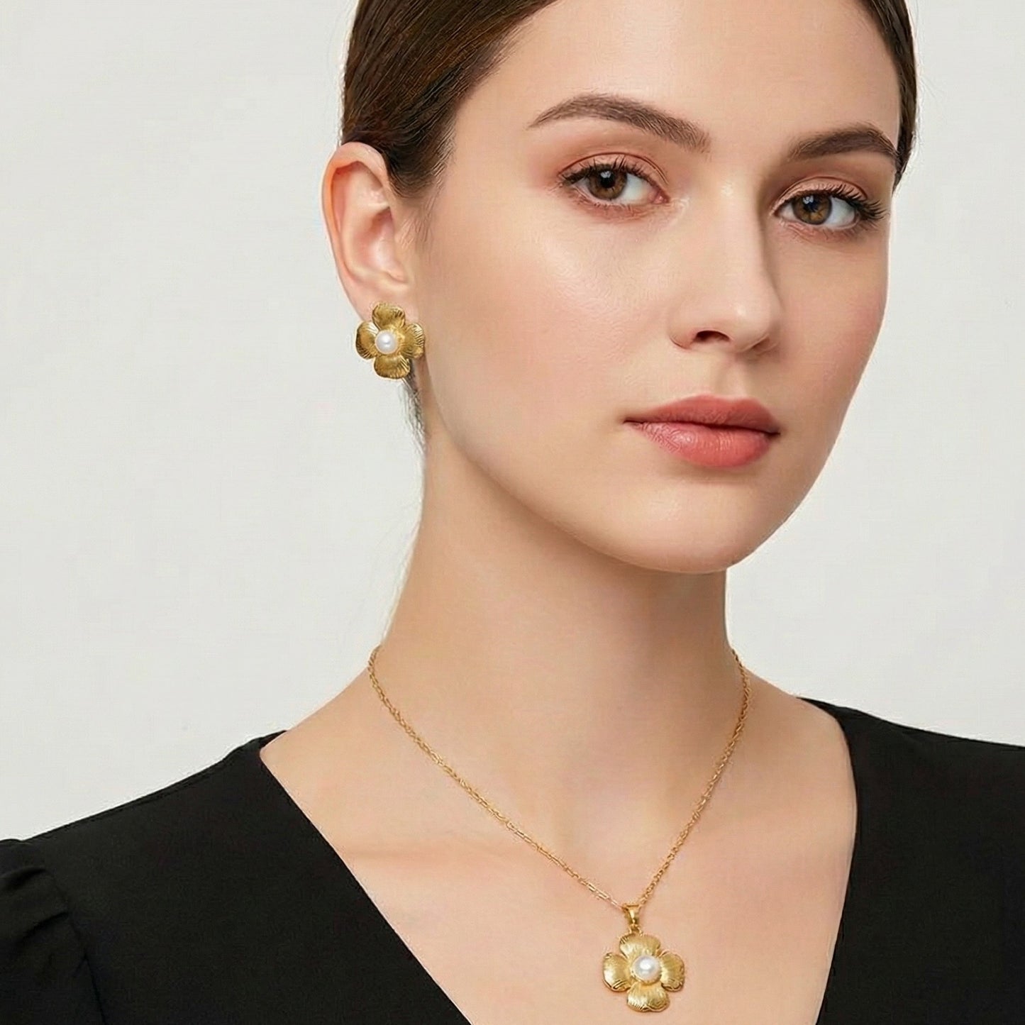 Soft Radiance Gold Set