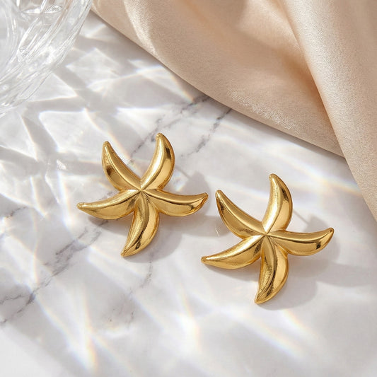 Aurelia Star Studs