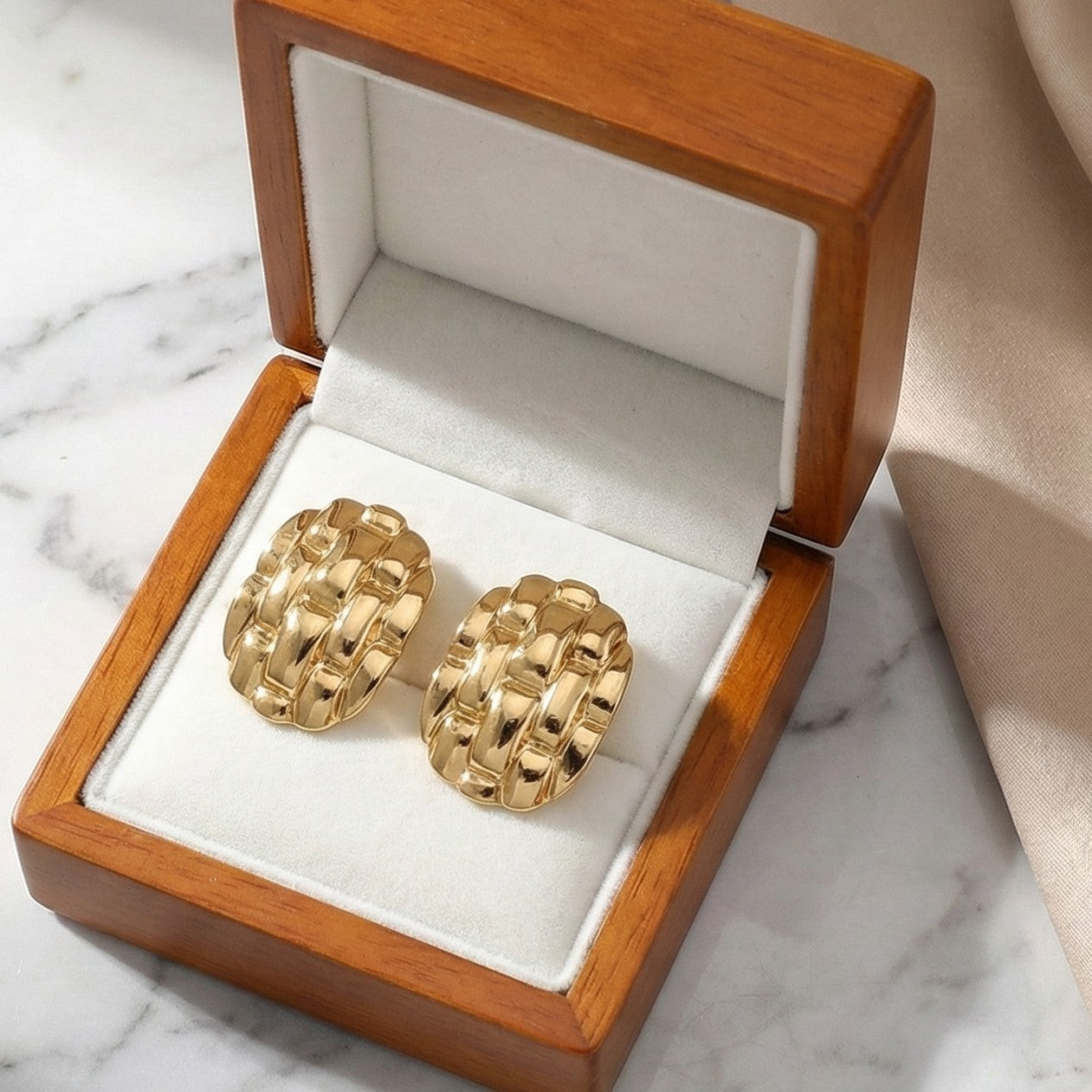 Imperial Weave Studs