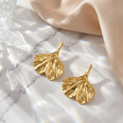 Ginkgo Leaf Studs