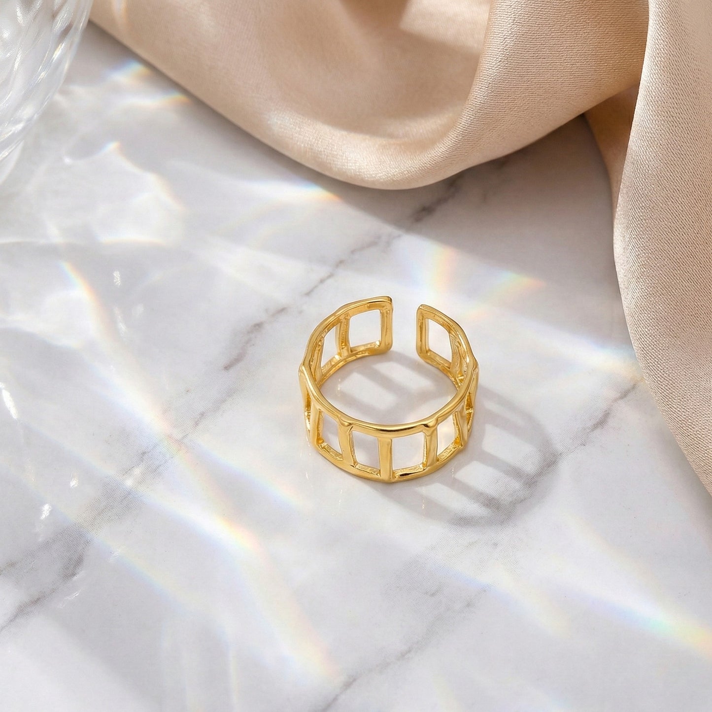 Geometric Grid Ring