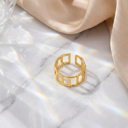 Geometric Grid Ring