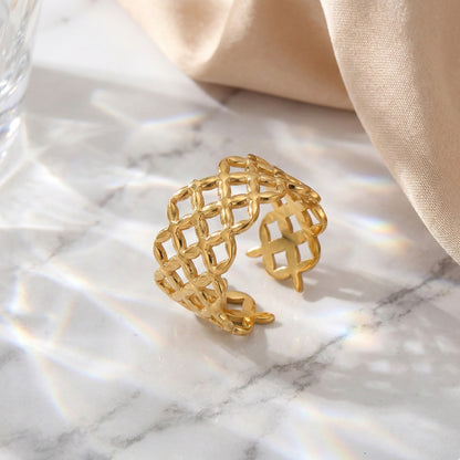 Gilded Lattice Ring