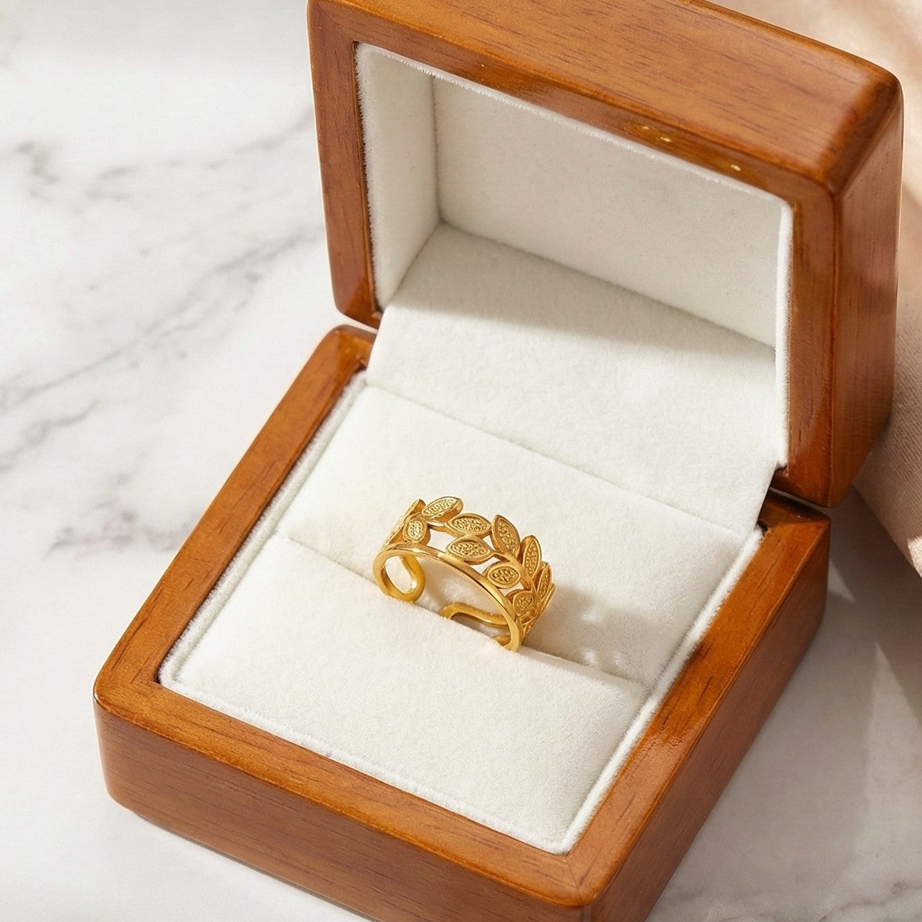 Eternal Vine Ring