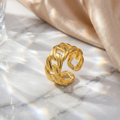 Interlink Luxe Ring