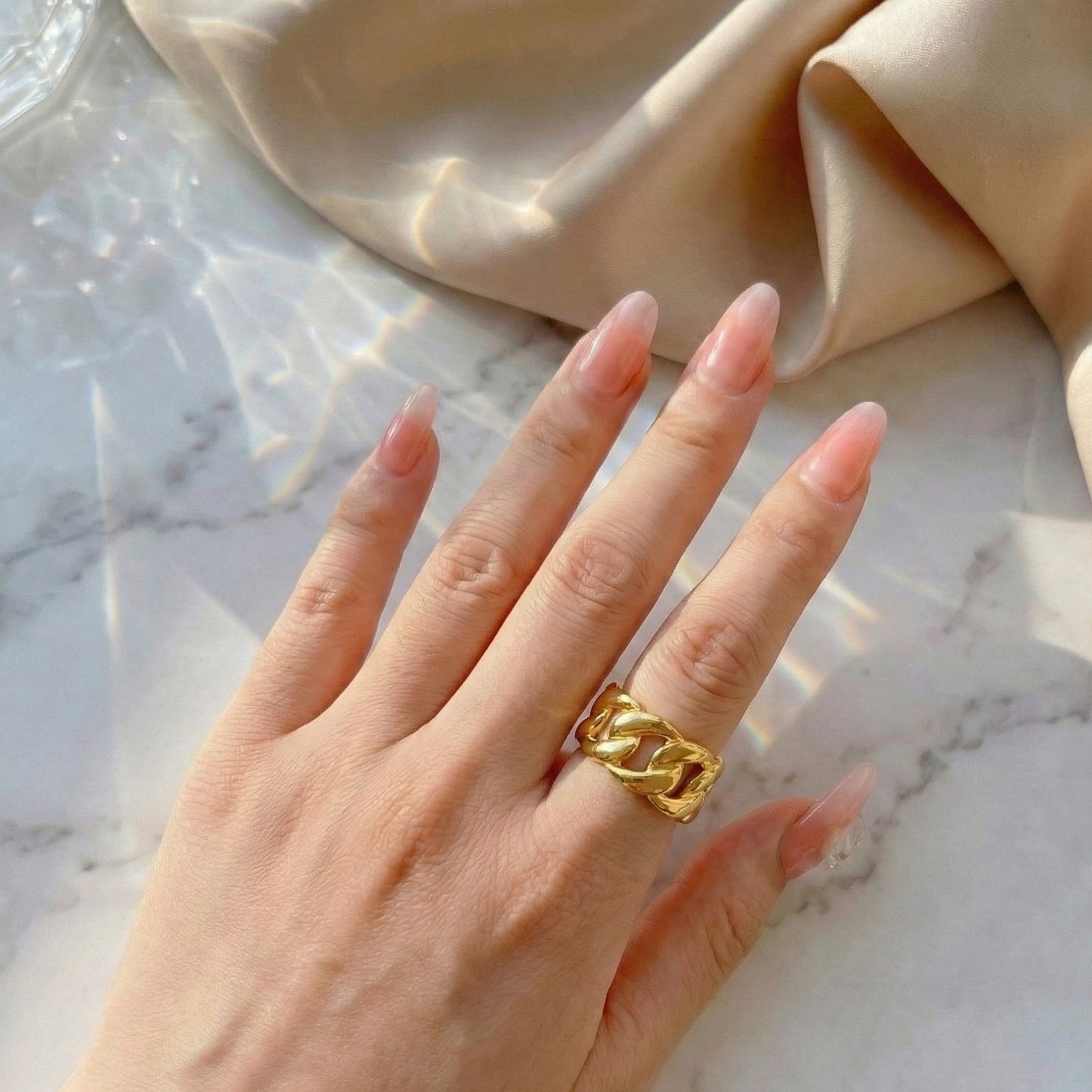 Interlink Luxe Ring