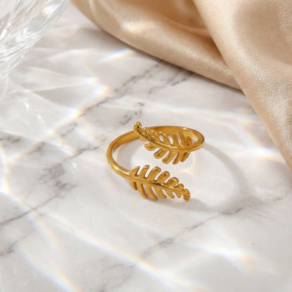 Aurelia Leaf Ring