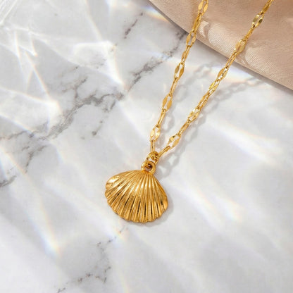 Sunlit Shell Necklace