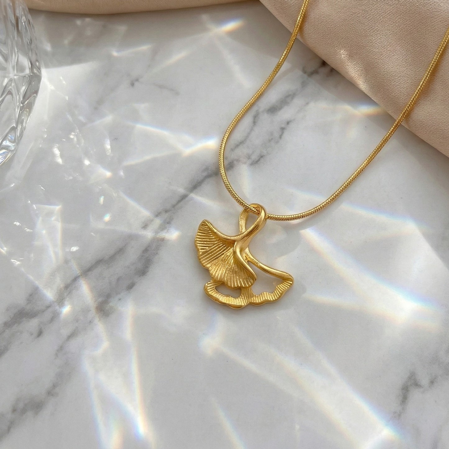 Serene Ginkgo Necklace