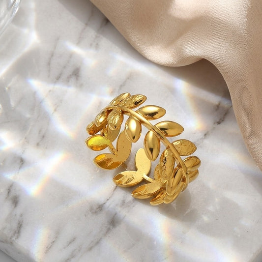Oliva Crown Ring