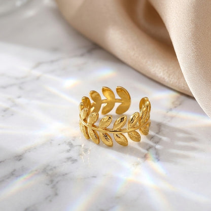 Oliva Crown Ring