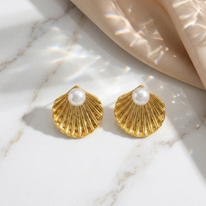 Classic Shell Studs