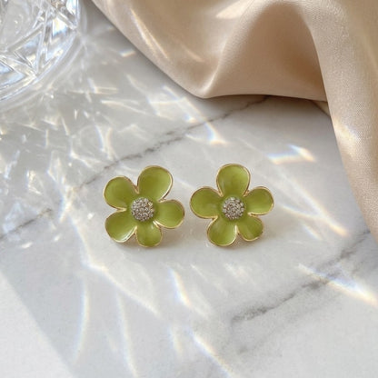 Meadow Daisy Studs