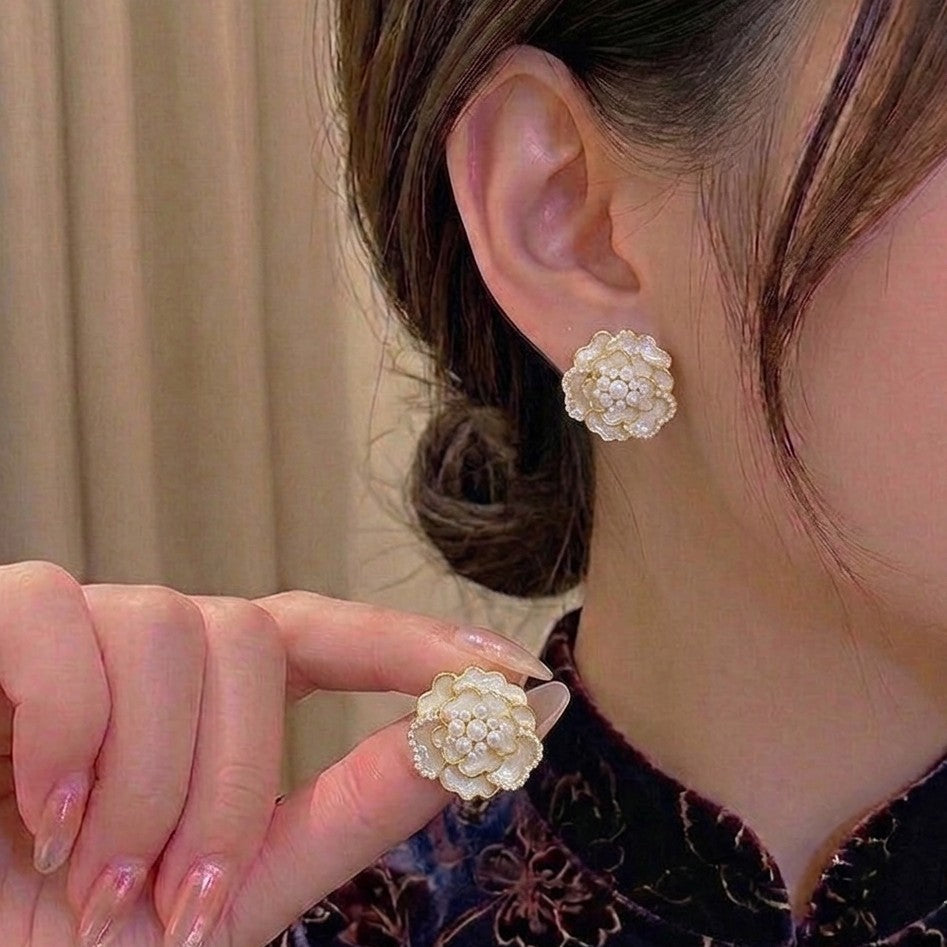 Ivory Rosette Studs