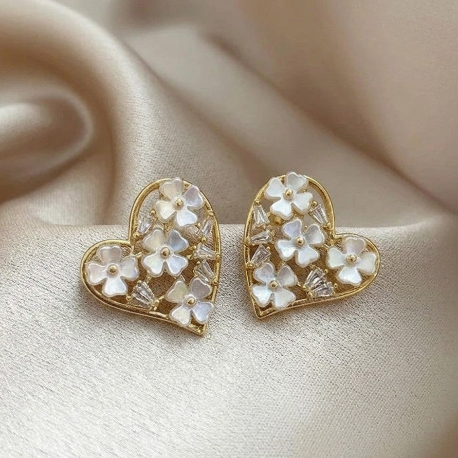 Ivory Bouquet Studs