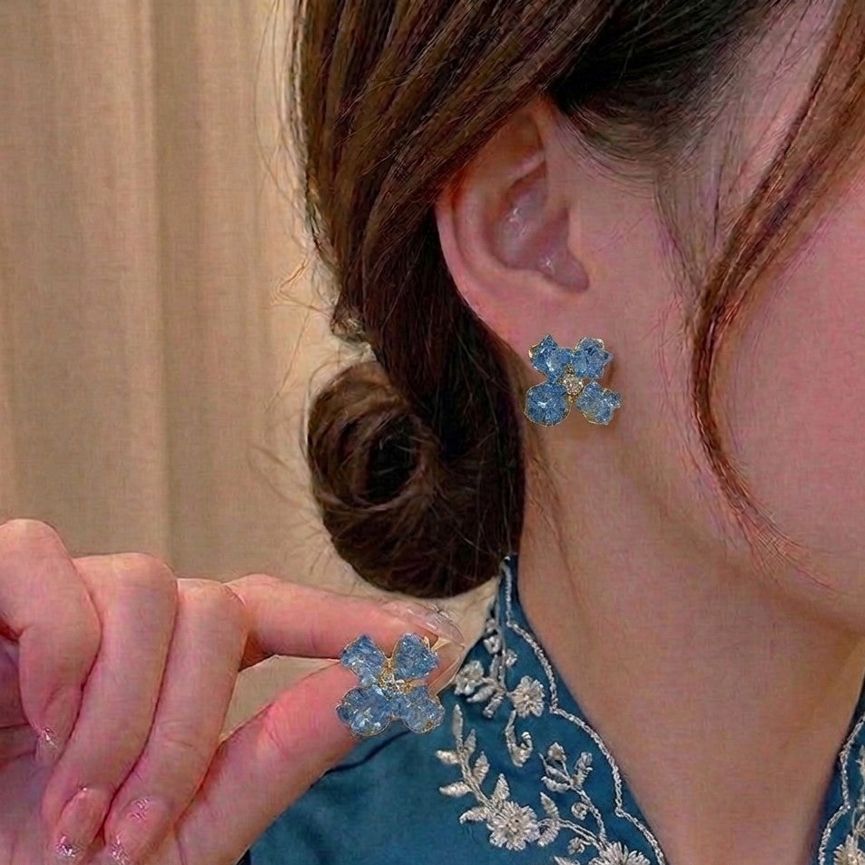 Frozen Hydrangea Studs
