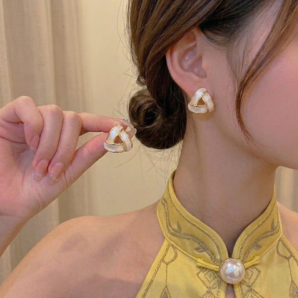 Enamel Knot Studs