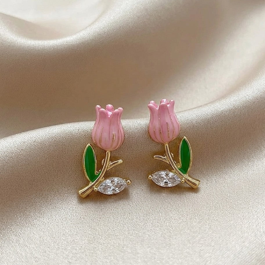Tulip Kiss Studs
