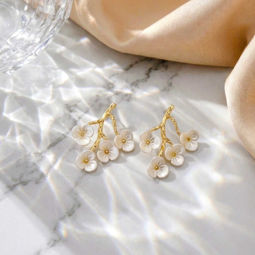 Moon Vine Studs