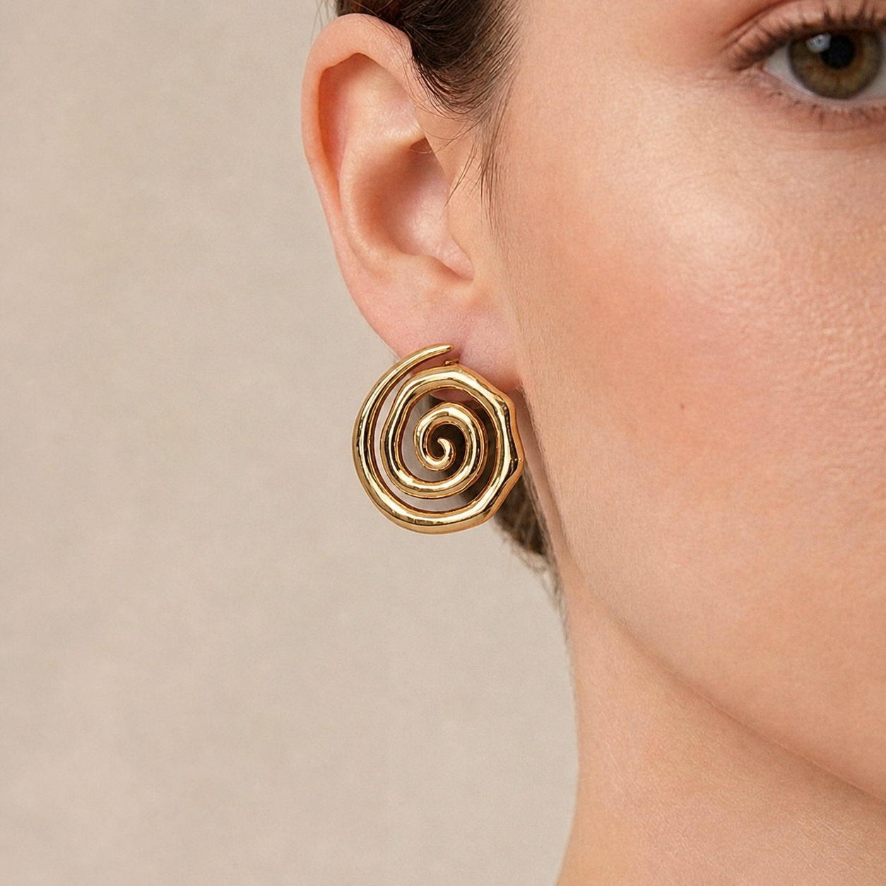 Molten Swirl Studs